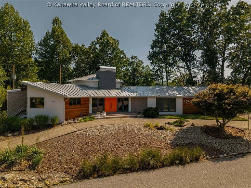 Farm Ranch in Huntington, West Virginia, United States 1 - 18391822