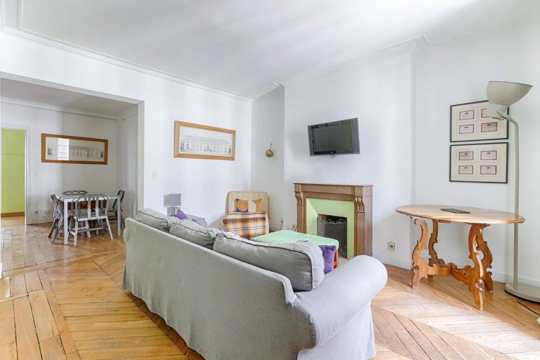Apartment in Odéon, Paris 6e Arrondissement, Paris 5 - 18392127