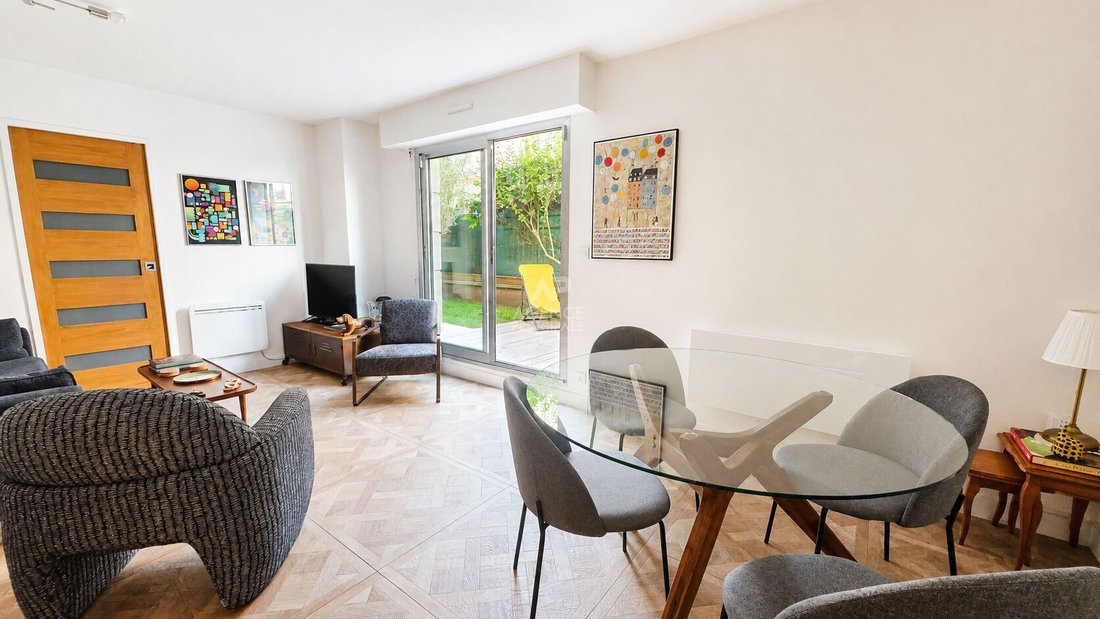Apartment in Clignancourt-Jules Joffrin, Paris 18e Arrondissement, Paris 2 - 18392144