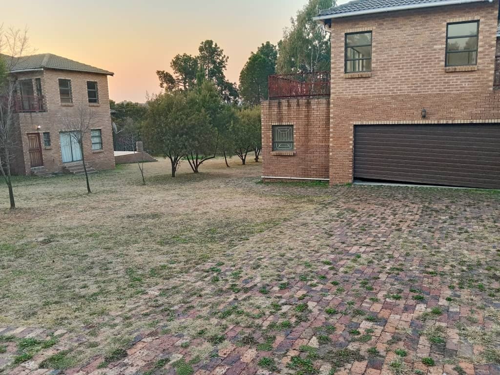 House in Johannesburg, Gauteng, South Africa 4 - 18395596