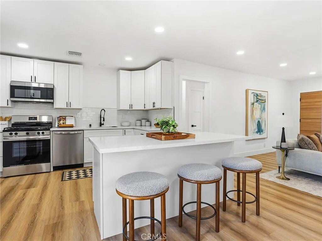 House in Burbank, California, United States 3 - 18396183