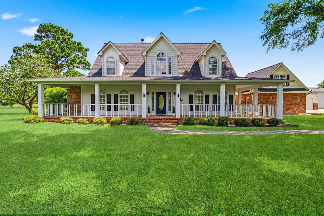 House in Willis, Texas, United States 5 - 18391771