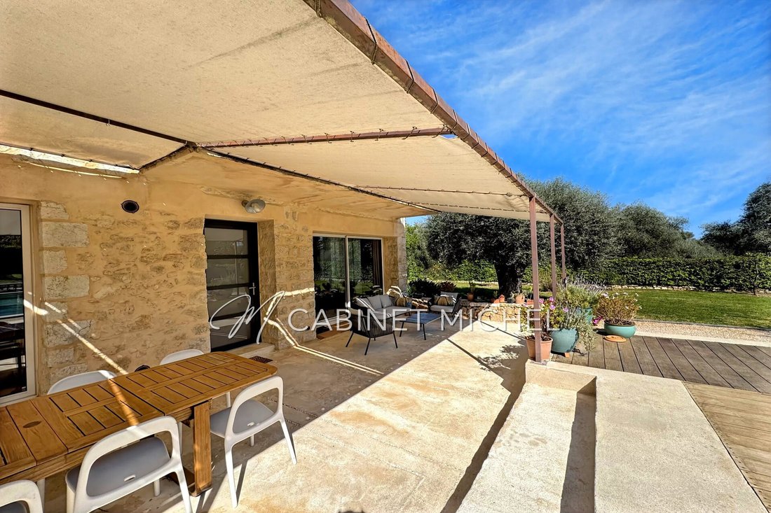 Villa in Le Rouret, Provence-Alpes-Côte d'Azur, France 2 - 18391939