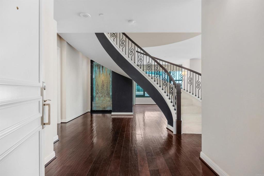 Condo in San Diego, California, United States 5 - 18392960