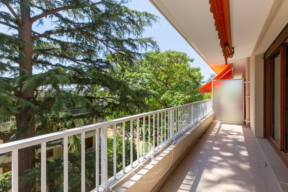 Apartment in Saint-Germain-en-Laye, Ile-de-France, France 1 - 18392699