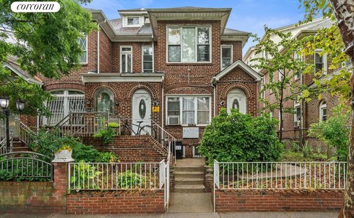 House in New York, New York, United States 1
