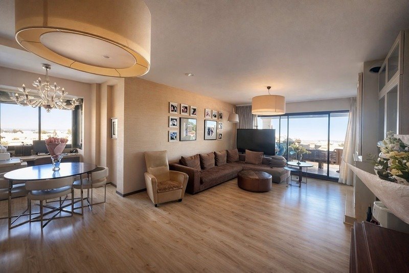 Apartment in Benahavis, Andalusia, Spain 3 - 18396956