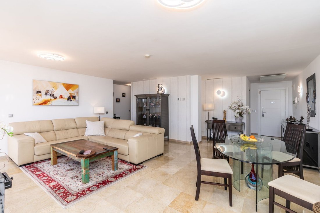 Apartment in Benahavis, Andalusia, Spain 5 - 18393360