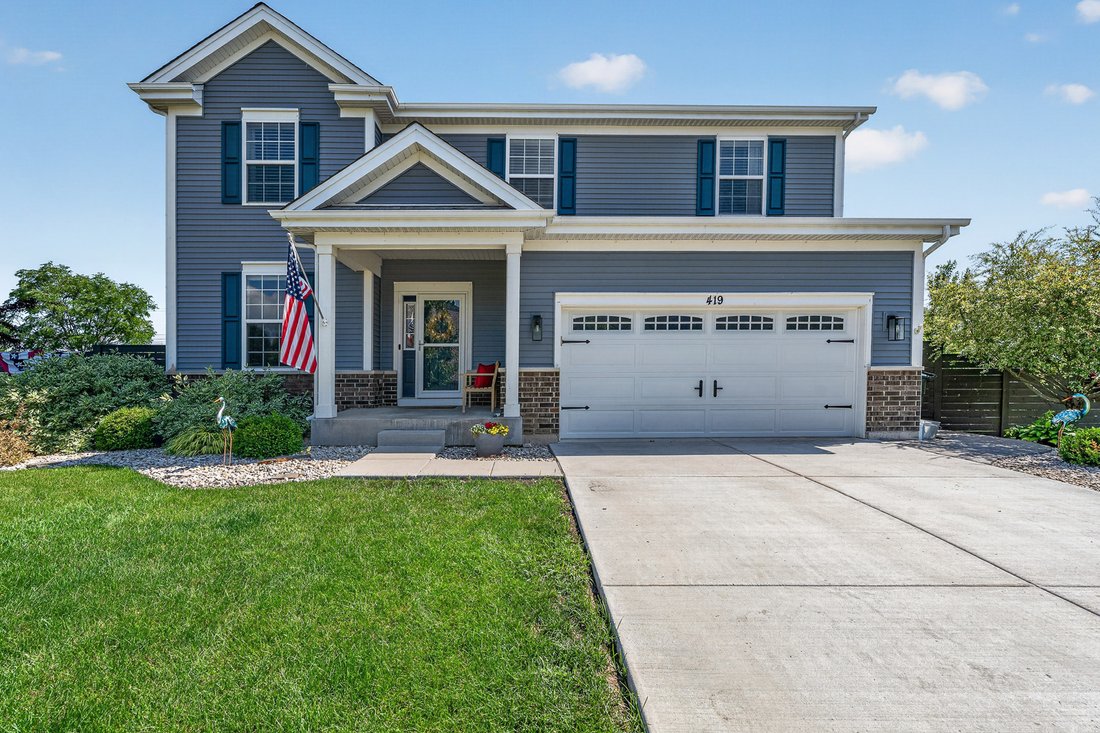 House in Pingree Grove, Illinois, United States 1 - 18394724