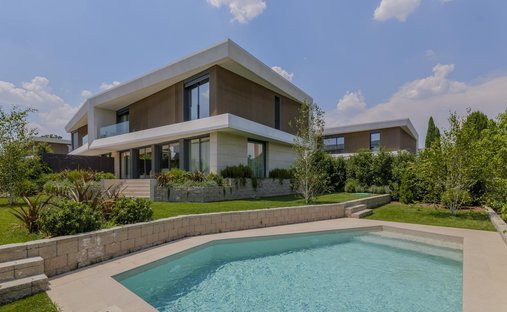 Villa in Moncloa-Aravaca, Madrid, Spain 1