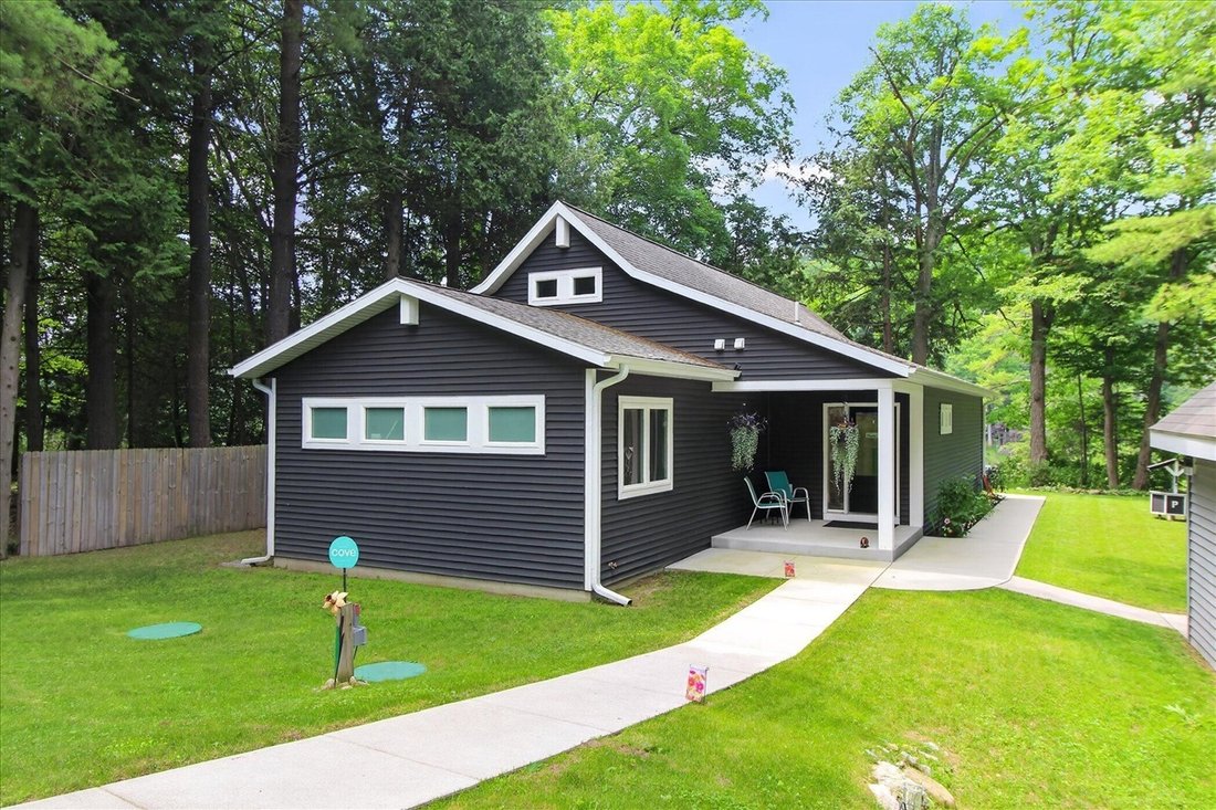 House in Howard City, Michigan, United States 4 - 18396002