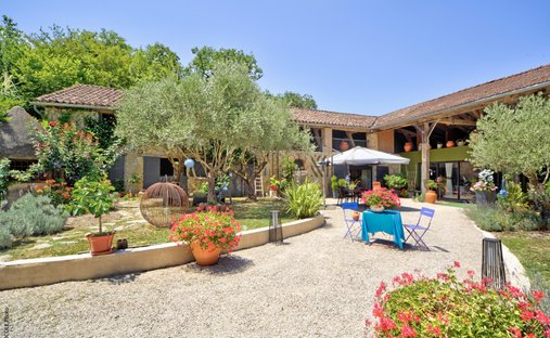 House in Faubourg Nord, Auch, France 1