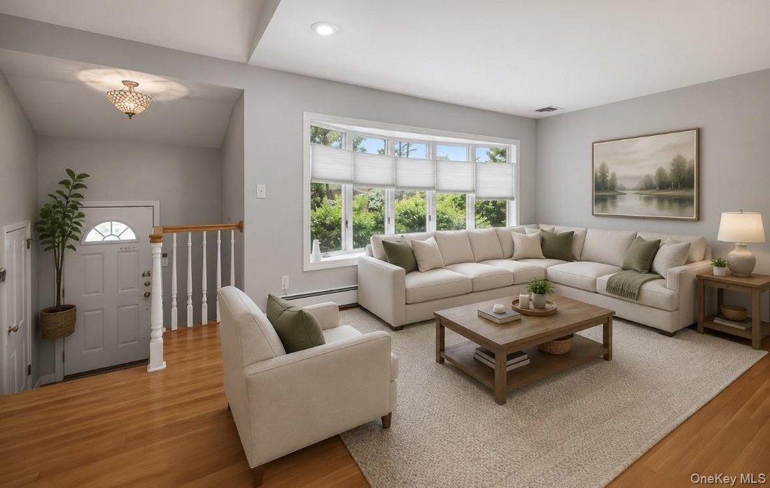 House in Syosset, New York, United States 3 - 18394108