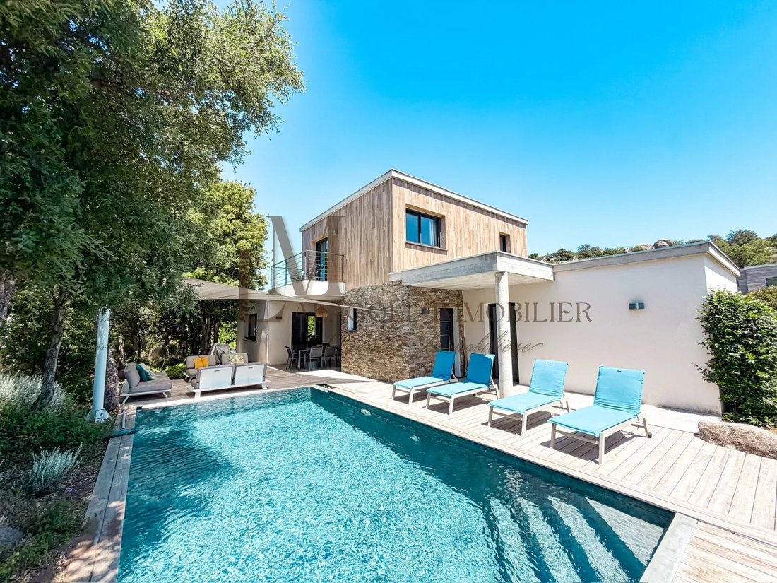 Villa in Porto-Vecchio, Corsica, France 2 - 17464603