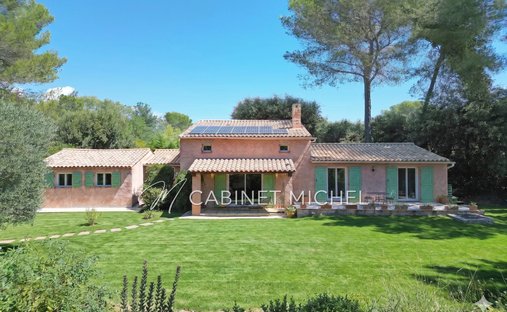 Villa en Valbonne, Provenza-Alpes-Costa Azul, Francia 1