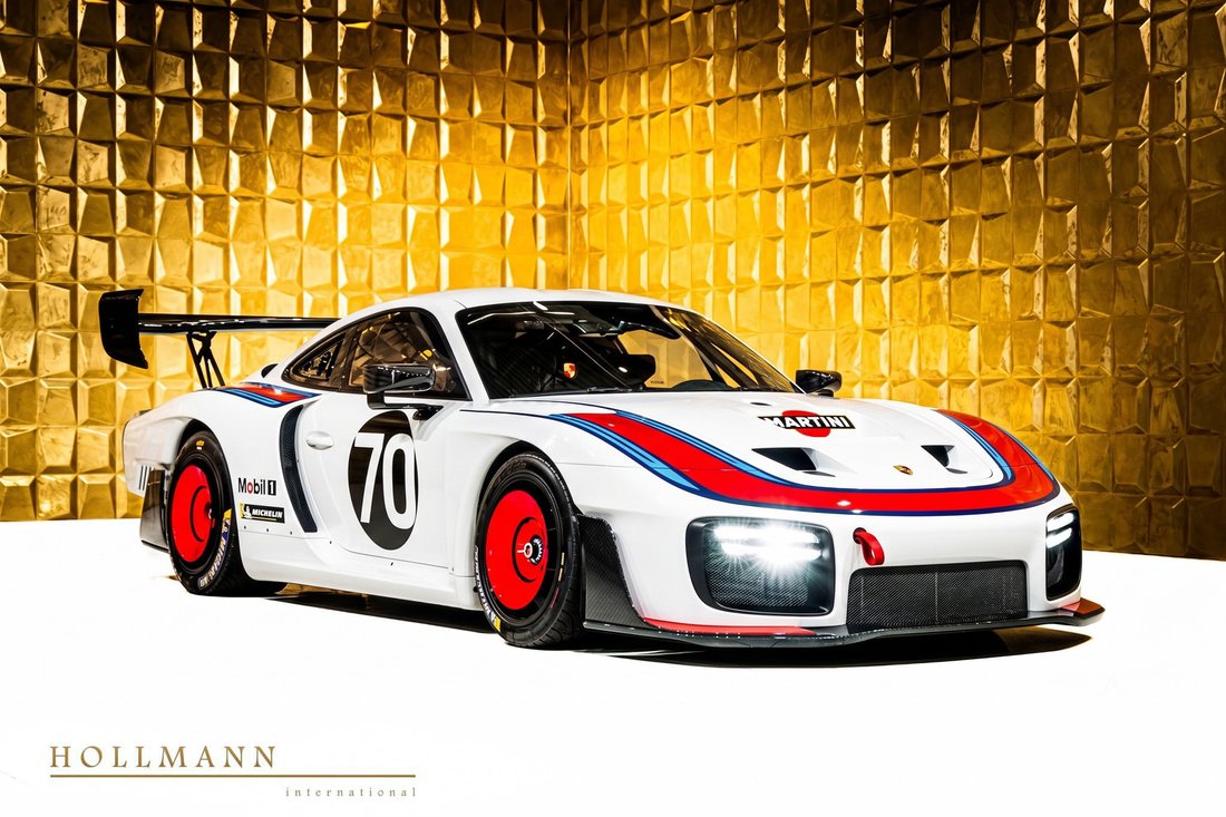 Race Car in Stuhr, Germany 1 - 18392556