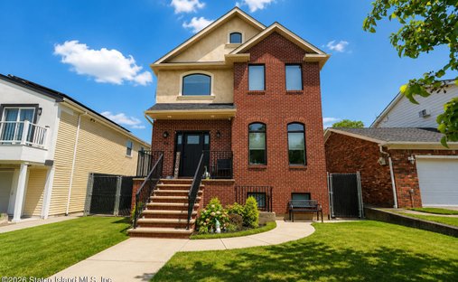 House in New York, New York, United States 1
