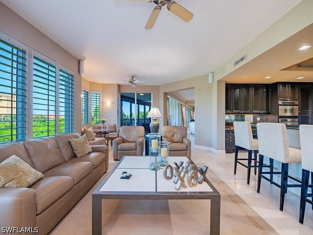 Condo in Naples, Florida, United States 4 - 18395337