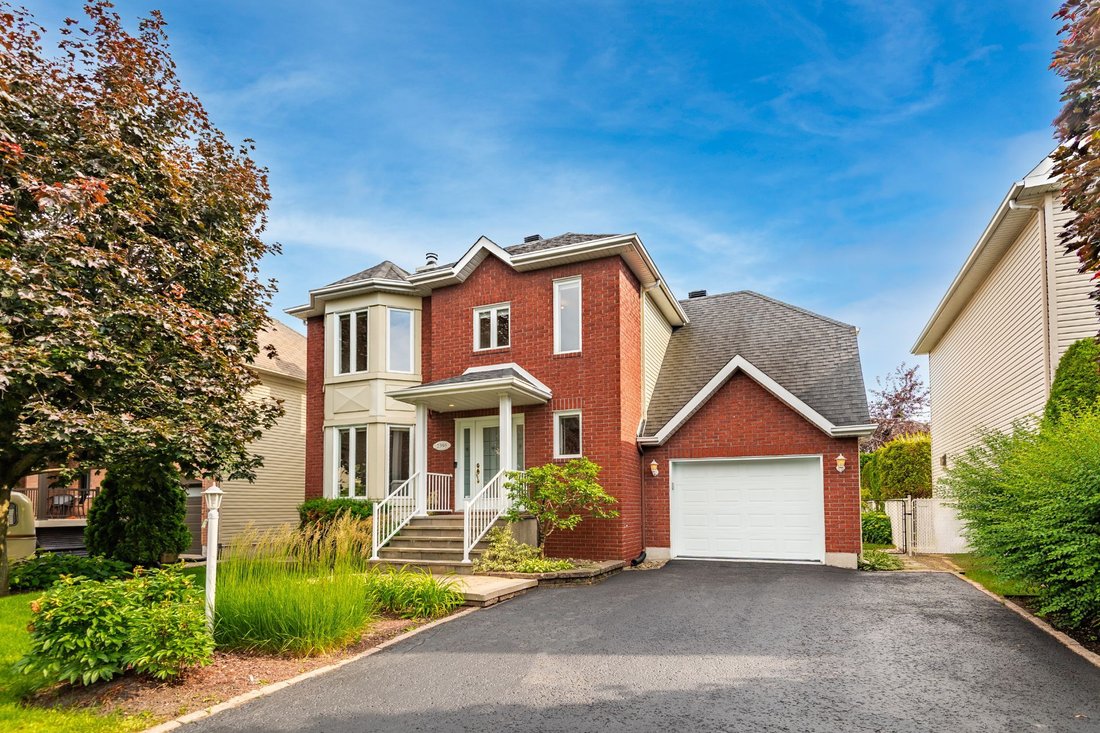 House in Sainte-Julie, Quebec, Canada 2 - 18390717