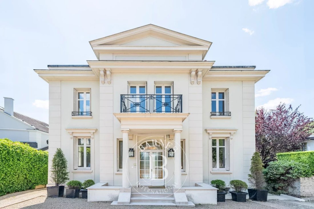 House in Pontel, Saint-Germain-en-Laye, France 2 - 14358097