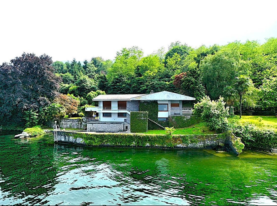 Villa in Verbania, Piemont, Italien 1 - 18396774