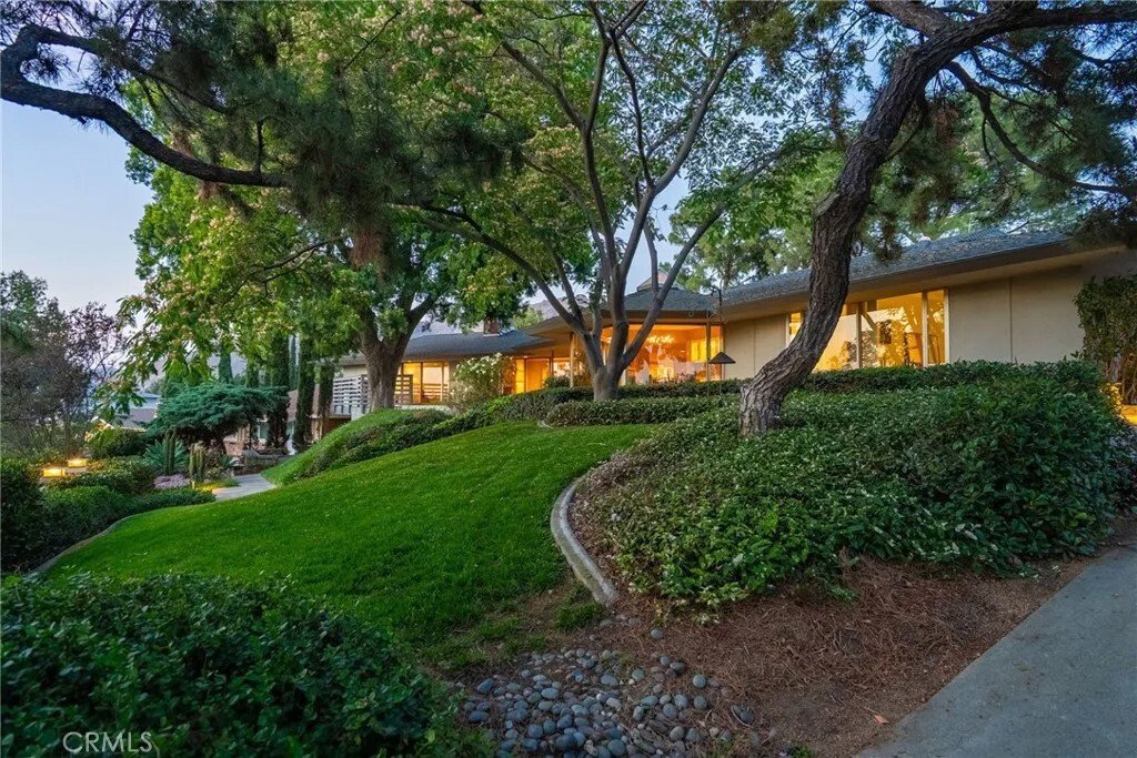 House in Riverside, California, United States 3 - 17966519