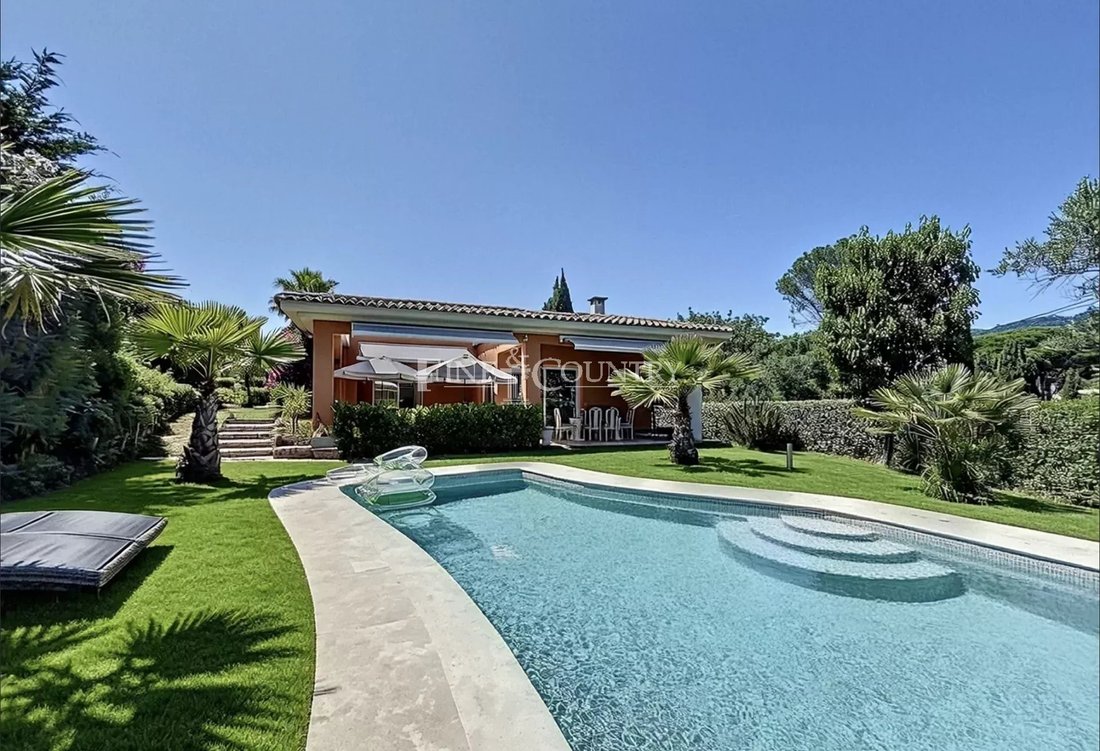 Villa in Le Grand Duc-Minelle, Mandelieu-la-Napoule, France 1 - 15523530