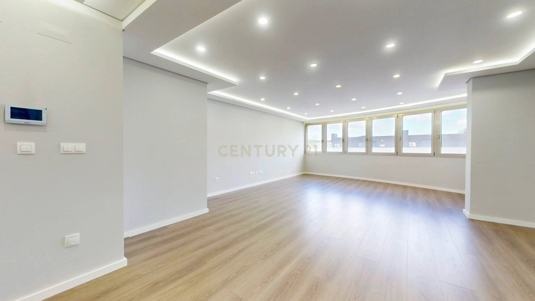 Apartment in Loures, Lisbon, Portugal 4 - 18392557