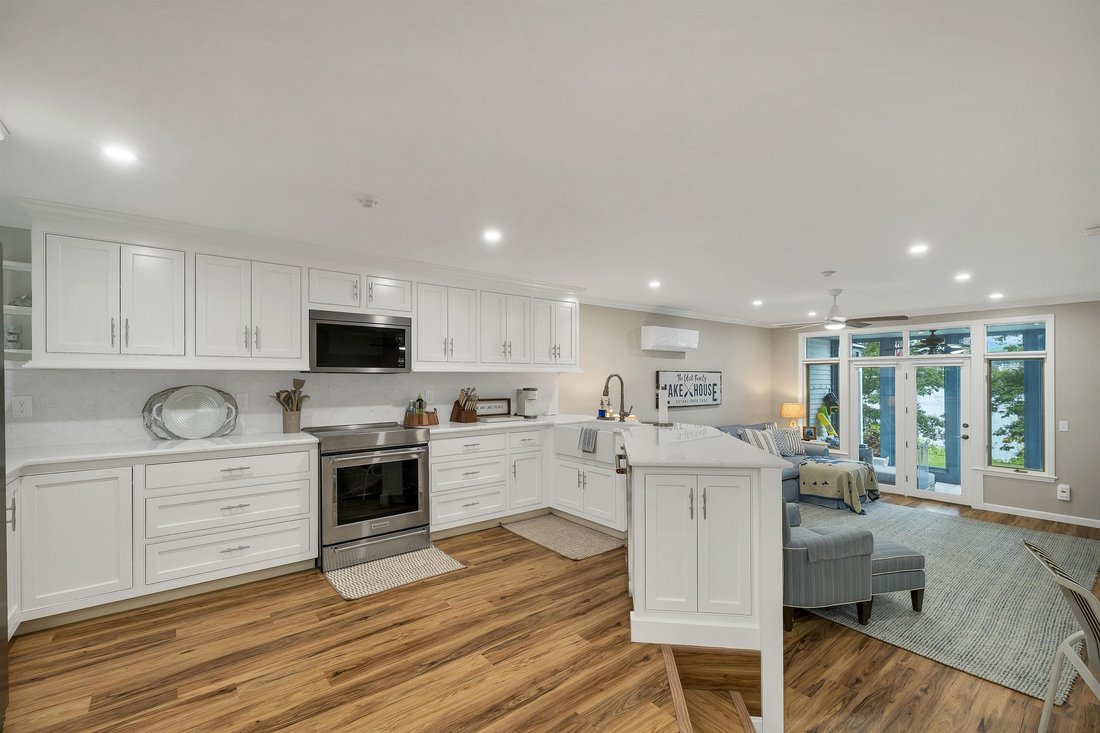 Condominio a Laconia, New Hampshire, Stati Uniti 3 - 18395592