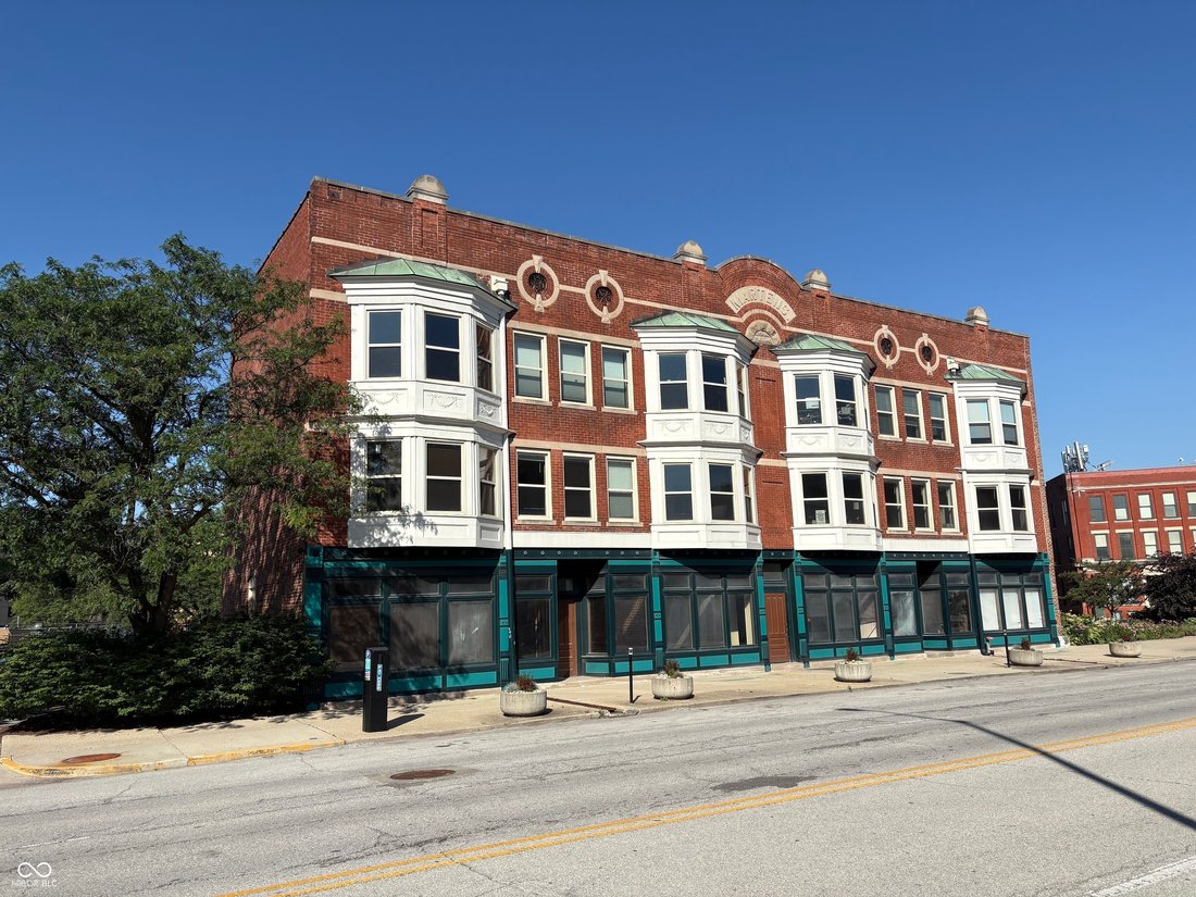 Indianapolis, Indiana, United States 2 - 18390456
