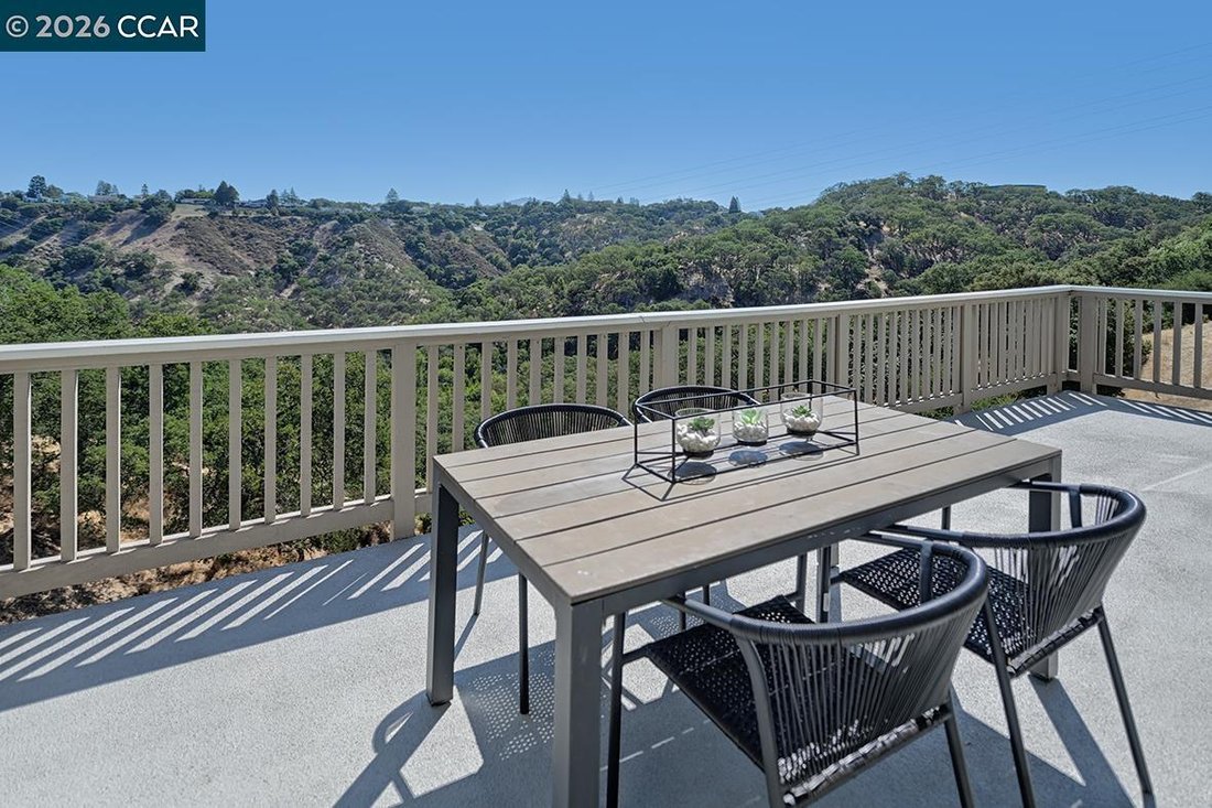 Condo in Walnut Creek, California, United States 1 - 18395892