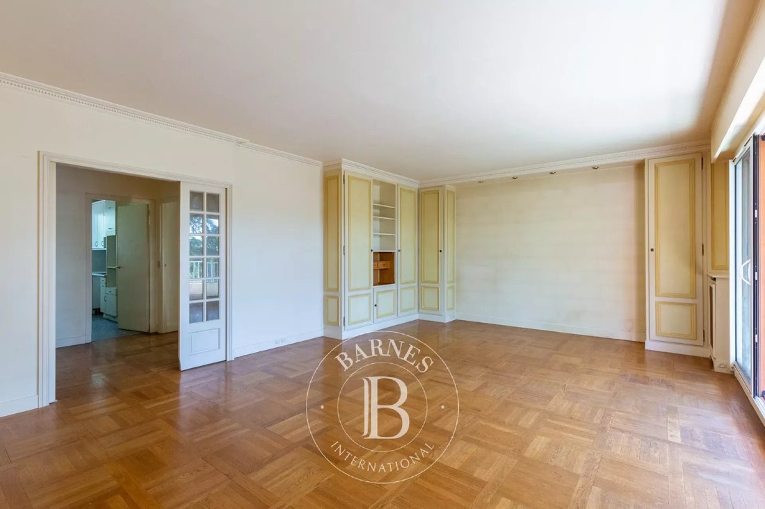 Apartment in Saint-Germain-en-Laye, Ile-de-France, France 4 - 18392699