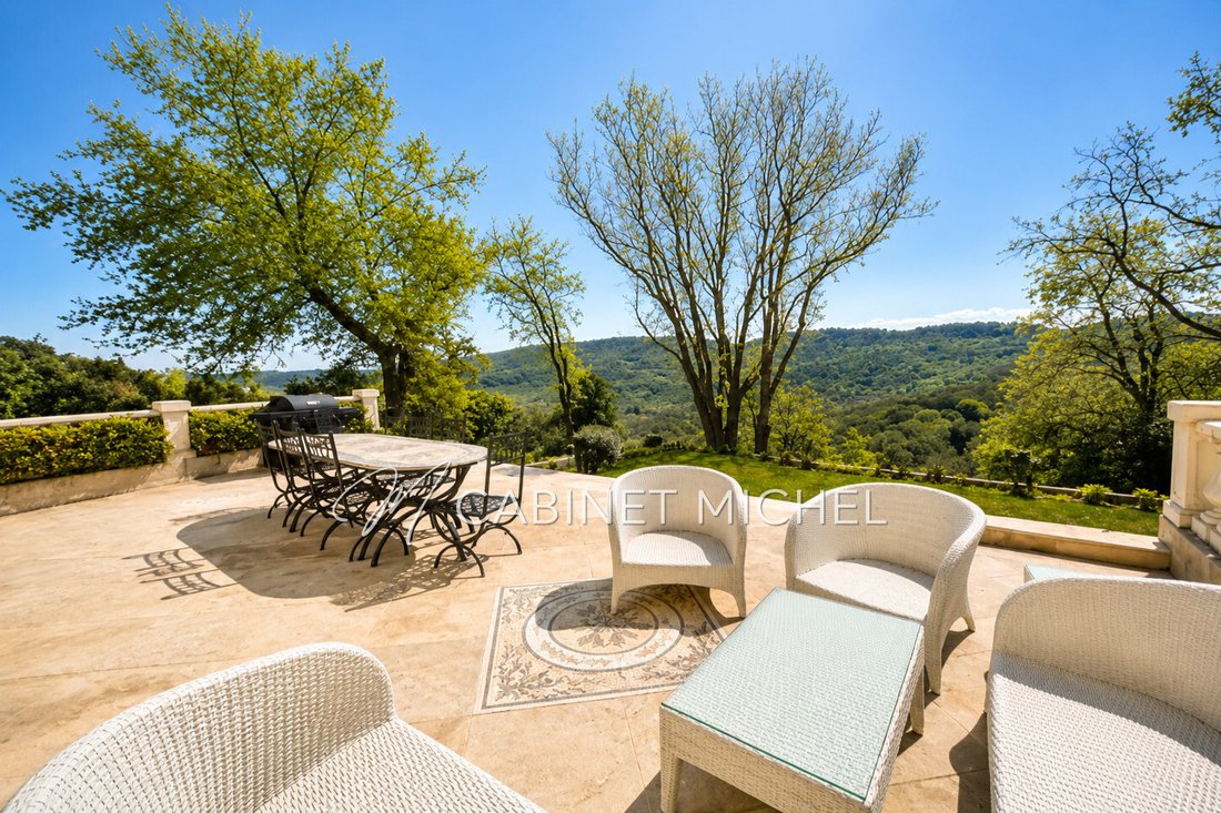 Villa in Le Bar-sur-Loup, Provence-Alpes-Côte d'Azur, France 2 - 18391983