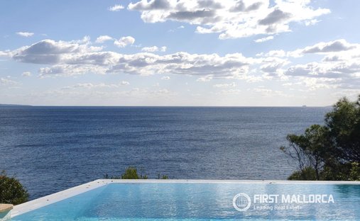 Villa in Llucmajor, Balearic Islands, Spain 1