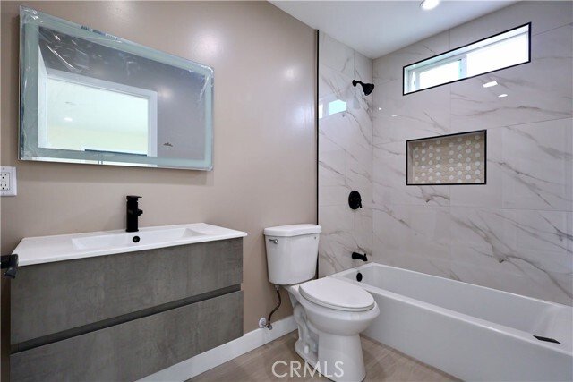 Chino Hills, California, United States 5 - 18393198