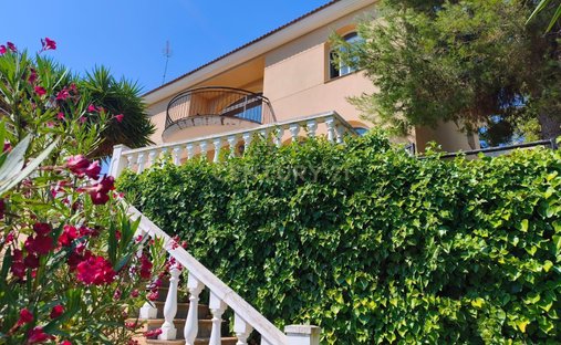 Villa in Canyelles, Catalonia, Spain 1