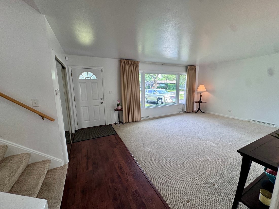 House in Mount Prospect, Illinois, United States 3 - 18386816