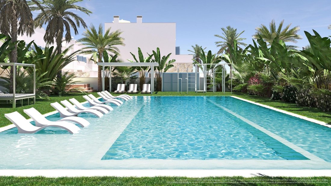 Villa in Pilar de la Horadada, Valencian Community, Spain 2 - 18397079