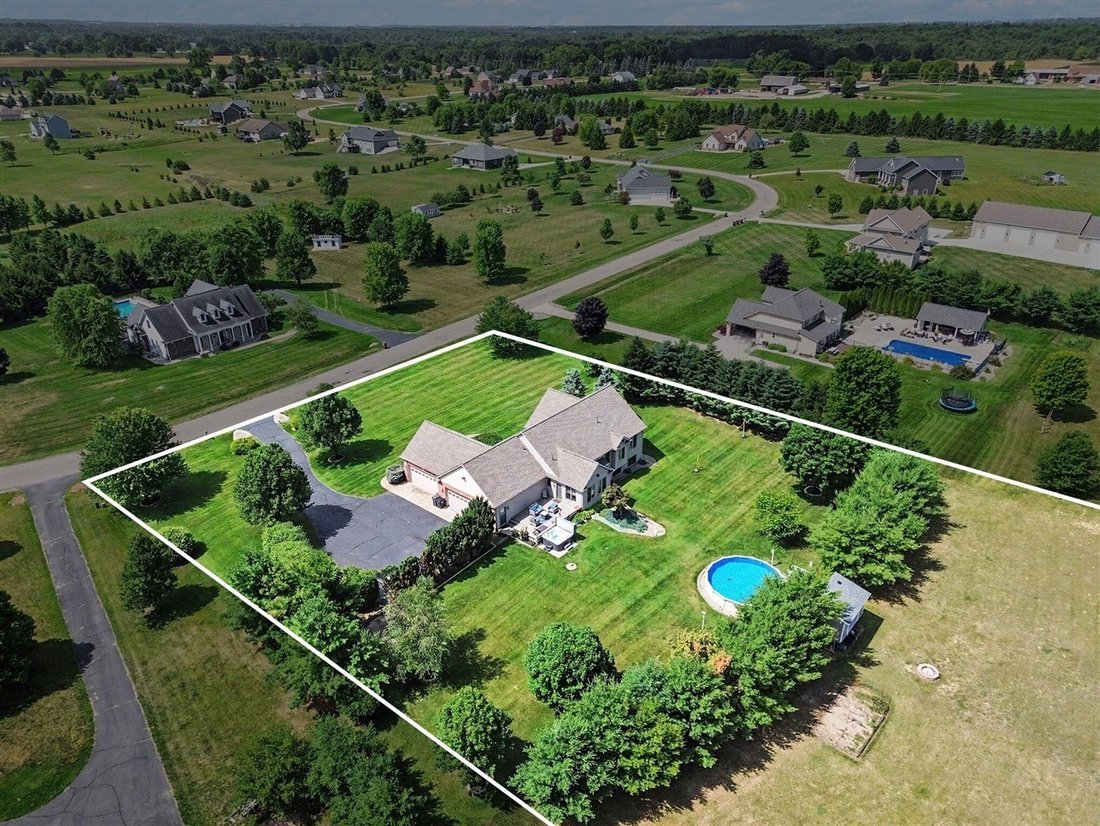 House in Grass Lake Charter Township, Michigan, United States 4 - 18349438