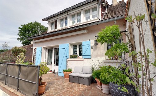 House in Marly-le-Roi, Ile-de-France, France 1