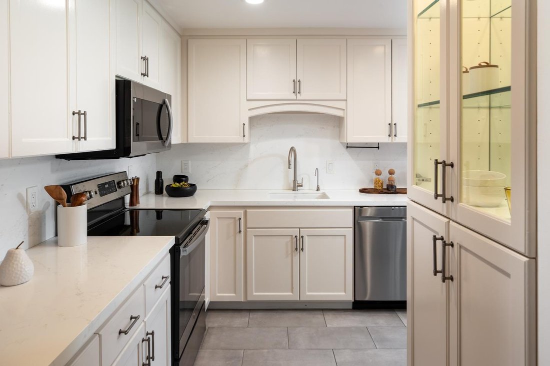 Condo in Menlo Park, California, United States 4 - 18395881
