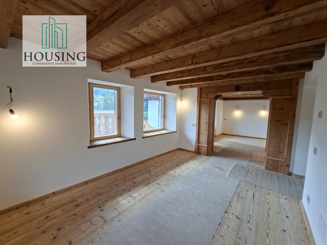 Apartment in Cortina d'Ampezzo, Veneto, Italy 1 - 18397101