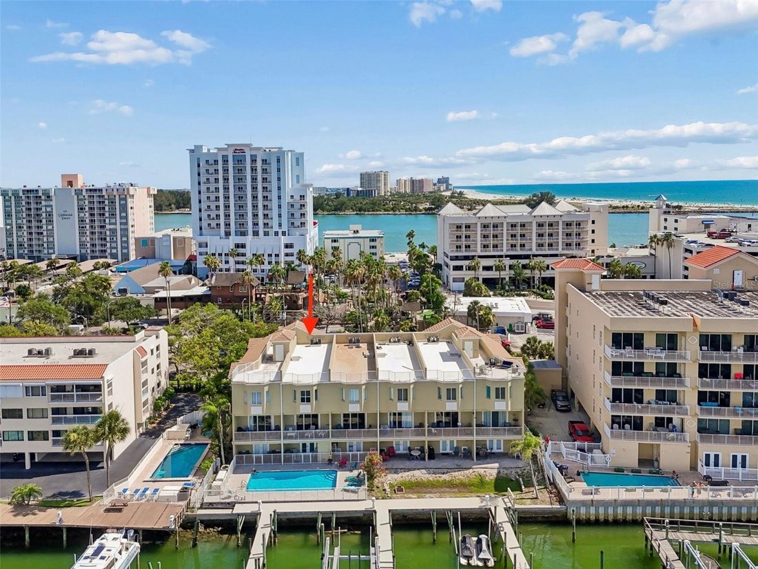 Townhouse in Clearwater, Florida, United States 1 - 18395007