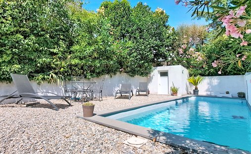 Villa in La Barasse, Marseille, Provence-Alpes-Côte d'Azur 1