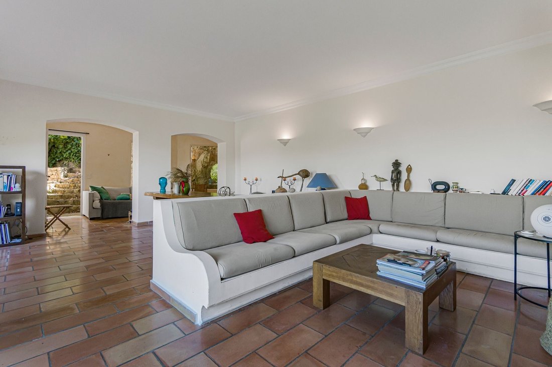 House in Théoule-sur-Mer, Provence-Alpes-Côte d'Azur, France 5 - 18397022
