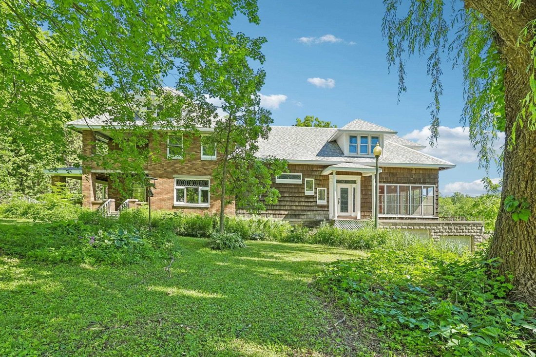 House in Black Earth, Wisconsin, United States 1 - 18394034