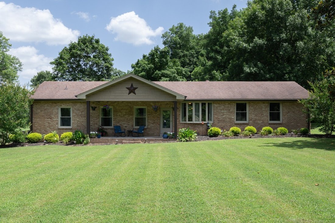 House in Hendersonville, Tennessee, United States 2 - 18396480