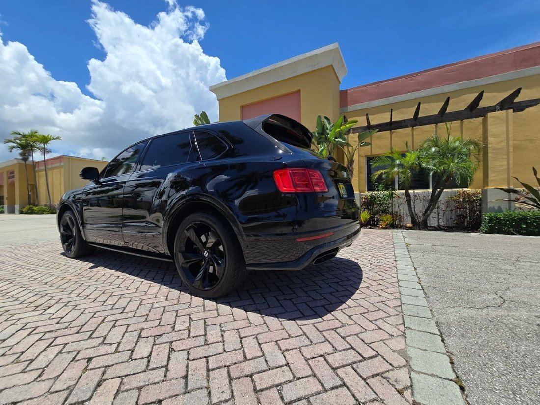 Sedan in Boca Raton, FL, United States 2 - 18397170