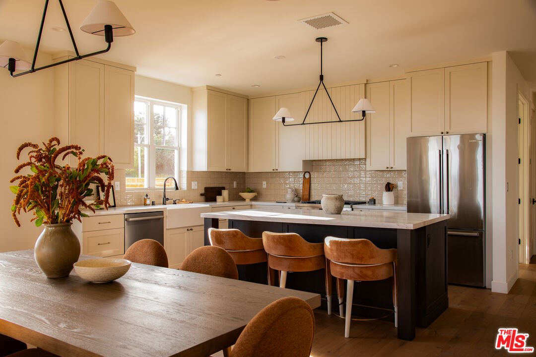 House in Altadena, California, United States 5 - 18395772