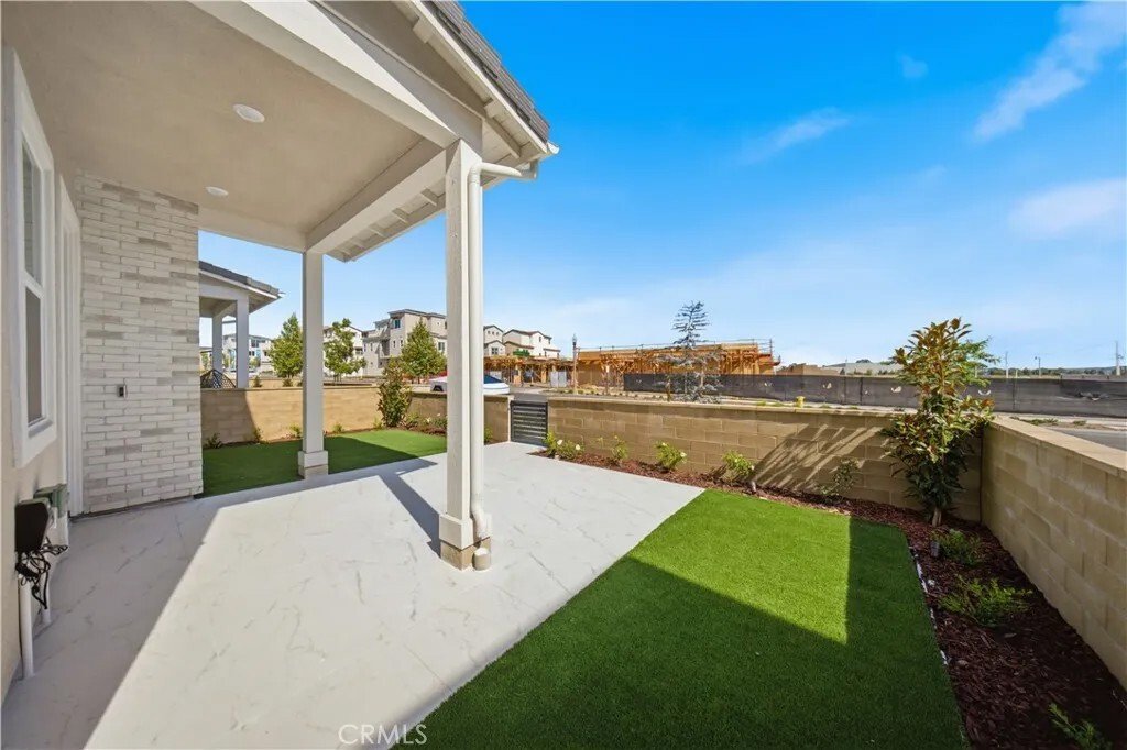 Condo in Irvine, California, United States 5 - 18396070